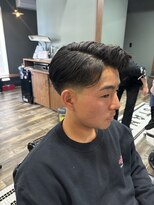 オールマンバーバーショップ 流山おおたかの森(Allman Barbershop)&nbsp;波巻きツイストスパイラル/センターパート/流山おおたかの森