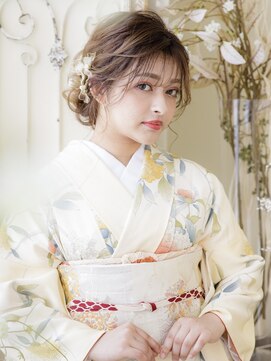 シャルメ 三宮店(CHARMER) キレイめシニヨンスタイル