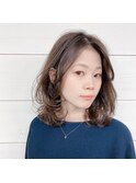 明るめカラーのリラックスミディアム