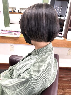 プラッキー(PLUCKY) グレージュハイライト　ボブ