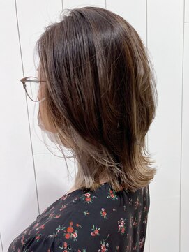 アイティーバイアルバム 下北沢店(IT by ALBUM) インナーカラーレイヤー_ショコラベージュボブルフ_ba341131