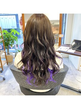 スタジオフツーロ バイ ビーヘアー(STUDIO FUTURO by BEhair) ＃プルエクステ＃インナーカラー