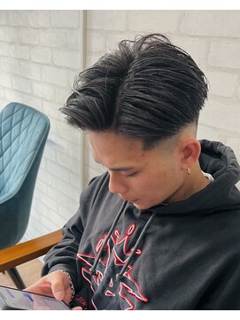 ココテラス(coco terrace) フェードカット/バーバースタイル/アップバング