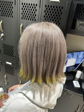 ロウ 町田(ROW) ワンレンボブ前下がりショート内巻きワンカール鎖骨ミディアム