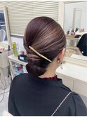 タイトな大人シニヨン