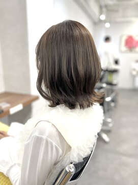 オウル(Owll) ◆◇柔らかブラウンベージュ くびれヘア◇◆