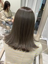外ハネボブオリーブベージュ