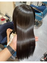 リラエ(Lyrae)&nbsp;縮毛矯正/髪質改善/美髪カラー/トリートメント【大阪/西梅田】