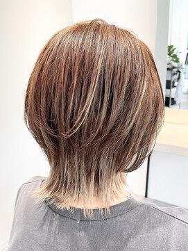 ストフ(stof) ウルフカット/インナーカラー/ハイライト/レイヤーカット