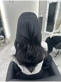 ☆暗くても黒じゃない！光に当たると可愛いブルージュカラー