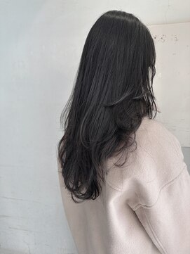 キャンバス バイ ネオリーブ 横浜西口(Canvas by neo.) ロングハイレイヤー 地毛 ハッシュカット レイヤーカット 横浜