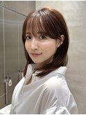 表参道ミディアム顔周りレイヤーカットアッシュベージュ40代