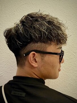 ヒロギンザバーバーショップ 神楽坂店(HIRO GINZA BARBER SHOP) 波巻きスパイラル