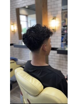 ジェネシス 本店(genesis) テーパーフェード