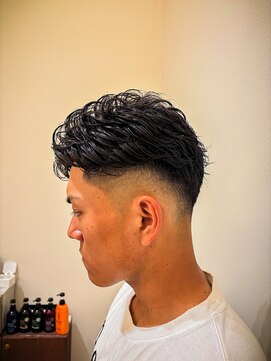 リチウム(Lithium) 〈男らしさの頂点〉七三フェード×ルーズパーマ