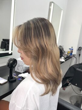 エゴ 池袋(EGO) バレイヤージュ/海外ヘア/ベージュカラー