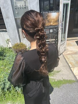 編みおろしヘア