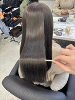 リリアン(ReLien) ダブルカラーで作るオリーブグレージュ