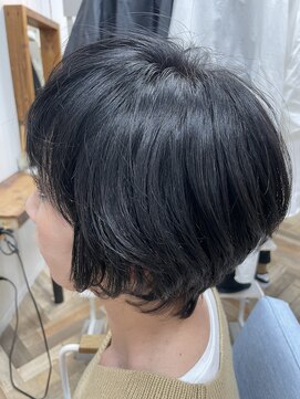 クート(ku-to) 頭の丸みをキレイに見せるショートスタイル×白髪染めも人気◎