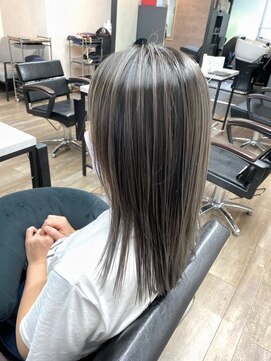 ヴィフ 大船(VIF) バレイヤージュ/グレージュ/筋感カラー/グレーアッシュ/大船