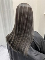 ラムシェール(LamChele)&nbsp;【lamcheleコントラストのある細めハイライトカラー