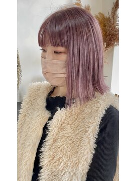 ノア(noa.) 光の当たり方で見え方が変わるピンクラベンダーカラー