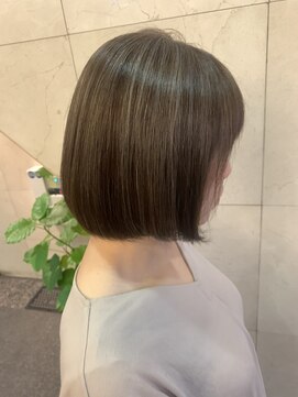 大須賀美容室 けやき通り店 ナチュラル白髪ぼかしハイライト