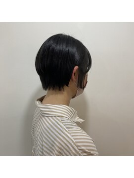 ヘアーアンドメイクアップモパ ショートボブ