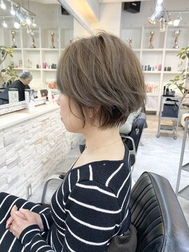 ソラ(SoRa) クシャッっとした質感が可愛いショート