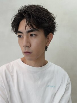 バイフィフス 原宿/表参道(by fifth) センターパートシャドウパーマスパイラルパーマ大人メンズヘア