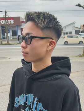 フラッシュパック(FLASH PACK) 金メッシュ/メンズショート/スキンフェード/ハイライト