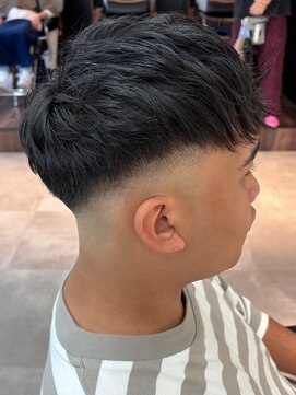 シーフフェード 千葉(Cyf FADE) 千葉駅MEN’S HAIR/サーフカール/刈り上げセンターパート