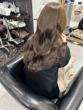 グラム(gram) 艶ブラウン×大人ロングヘア