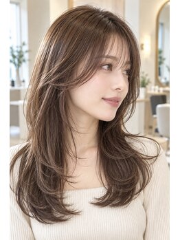 サイ(sAi)の写真/韓国風顔周りレイヤーで叶える、旬の小顔見せスタイル