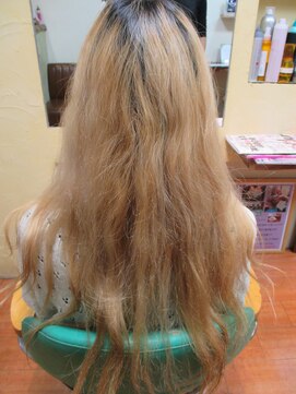 ヨシユキコンディショニング ダメージレスな縮毛矯正「強いくせ毛～ダメージ毛まで対応」21７