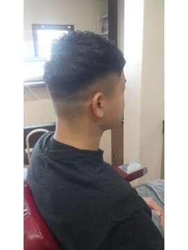ピース ヘアーサロン(peace HAIRSALON) フェイド