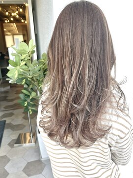 カルテット(Quartett) 【Quartett】大人グレージュグラデーションカラー 大人レイヤー