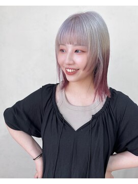 アンメリーアン(Ann merry ann) 20代◎/ブリーチ/デザインカラー/レイヤーカット