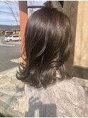 アッシュベージュ×透け感とつや感