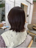短くても大人可愛く、ミディアムカット