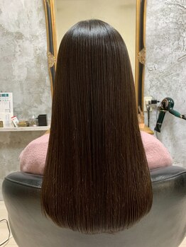 ケアーズ 蘇我店(CARES)の写真/<ダメージが理由で断られていた縮毛矯正>ダメージレス矯正でシルクのような誰もが憧れる髪質改善*[蘇我駅]