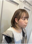 インナーカラーベージュぱっつんボブ10代20代30代40代センター南