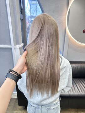 ジゼル(GiseL) ミルクティーベージュカラー