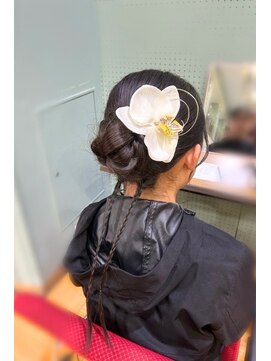 ベルグロー(BELLEGROW) カチモリヘア/タイトヘア/個性派ヘア