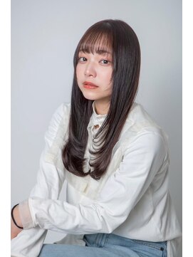 ルフュージュ バイ プロデュース 相模大野店(Refuge by Produce) チョコレートブラウン/レイヤーカット/ストレートロング