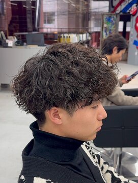 カーニー 北千住(kearny) メンズカットパーマ/ニュアンスパーマ/フェザーパーマ[北千住]