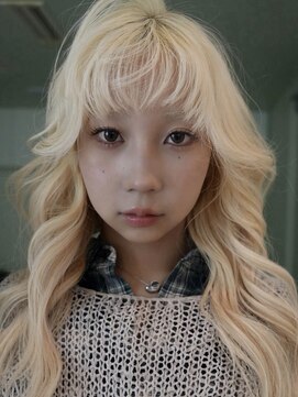 ユーリ(JUURI) ブロンド/ケアブリーチ/レイヤーカット