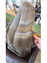 オリビアヘアー(OLIVIA HAIR) ハイトーンホワイトベージュ×髪質改善カラー