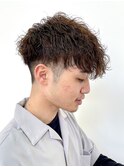 ショート波巻きパーマスタイル