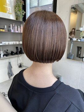 アルク(arc) 切りっぱなしボブ